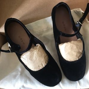 Doen Mary Jane velvet slipper